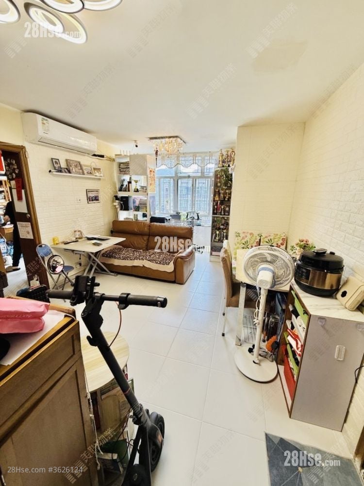 King Shing Court Sell 3 Bedrooms 598 ft² ( 55.6 m² )