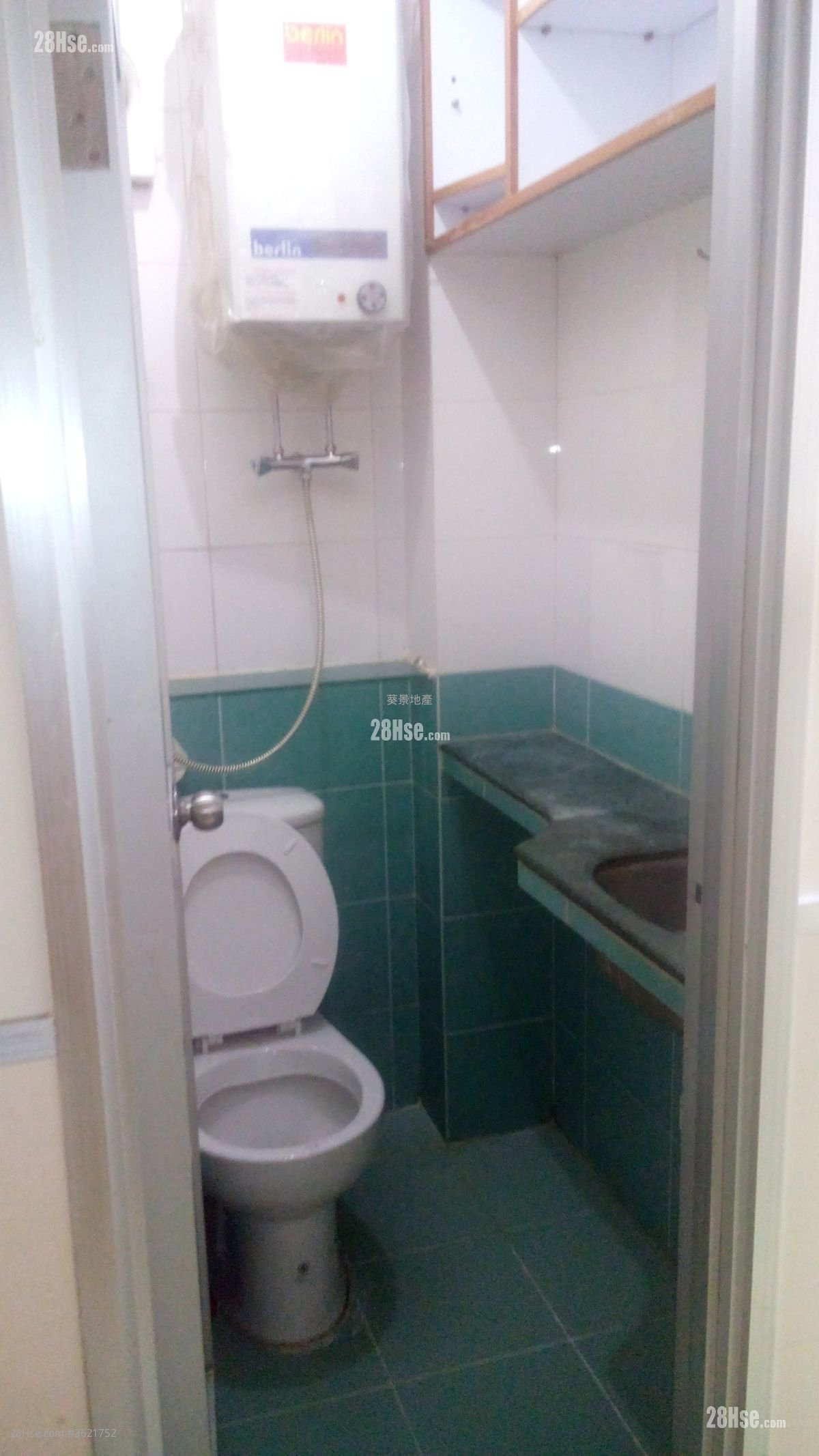 葵和大厦 租盘 开放式间隔 , 1 浴室 90 平方尺 ( 8.4 平方米 )