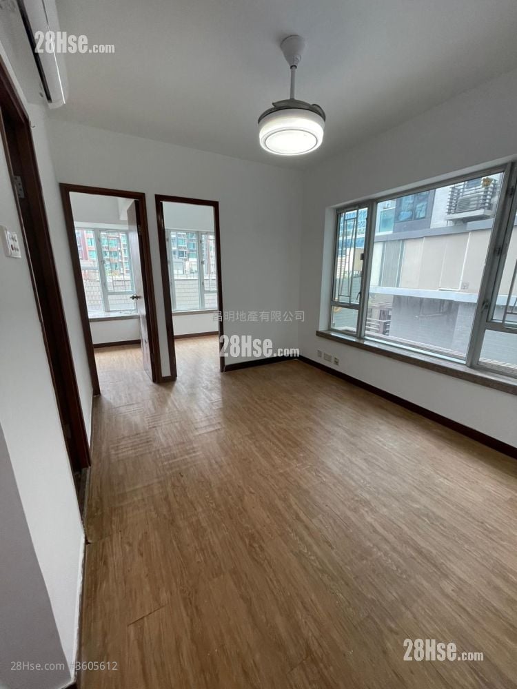 Supernova Stand Rental 2 Bedrooms , 1 Bathroom 322 ft² ( 29.9 m² )