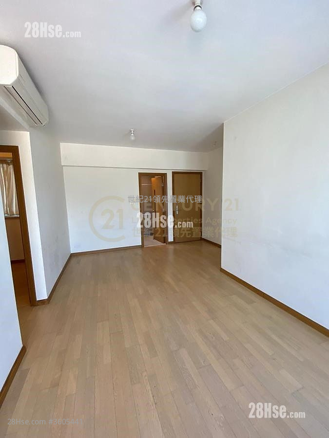 Bayview Sell 3 Bedrooms , 1 Bathroom 585 ft² ( 54.3 m² )