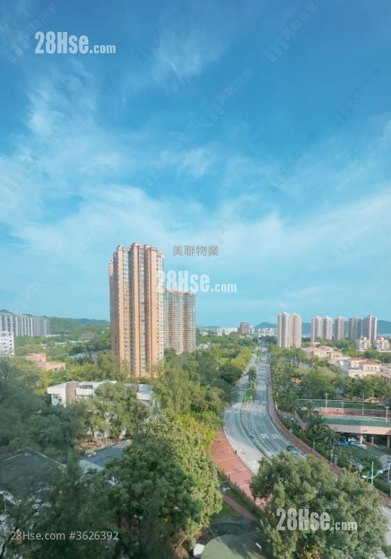 The Royale Sell 2 Bedrooms , 1 Bathroom 446 ft² ( 41.4 m² )