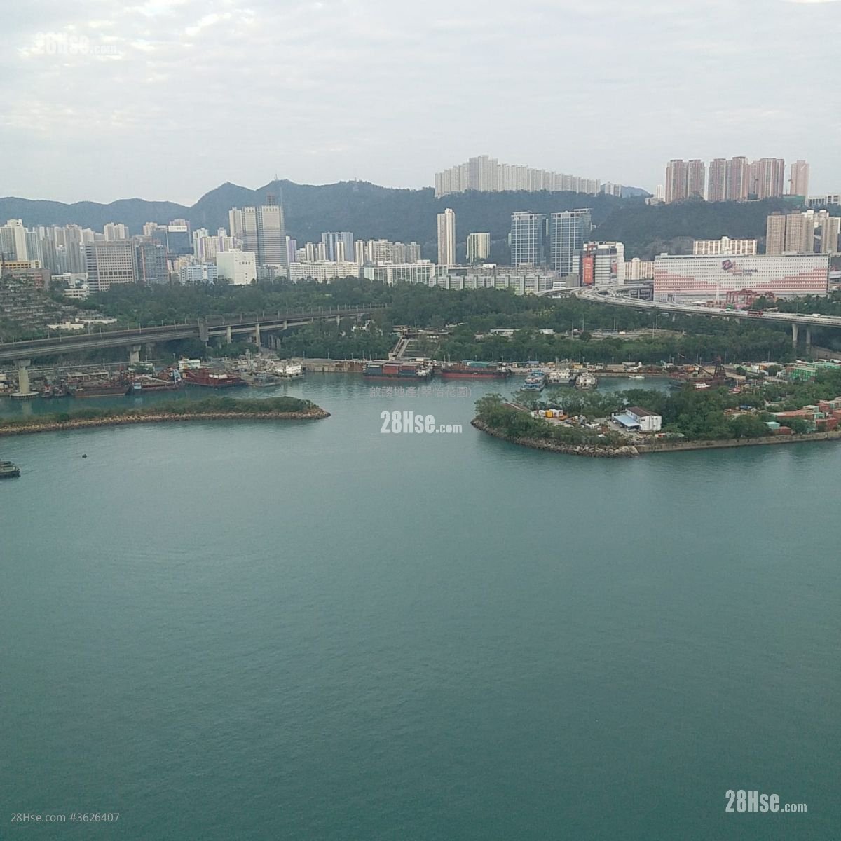 Grand Horizon Rental 2 Bedrooms , 1 Bathroom 461 ft² ( 42.8 m² )