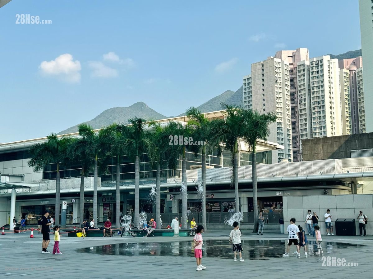 Tung Chung Crescent Sell 2 Bedrooms , 1 Bathroom 544 ft² ( 50.5 m² )