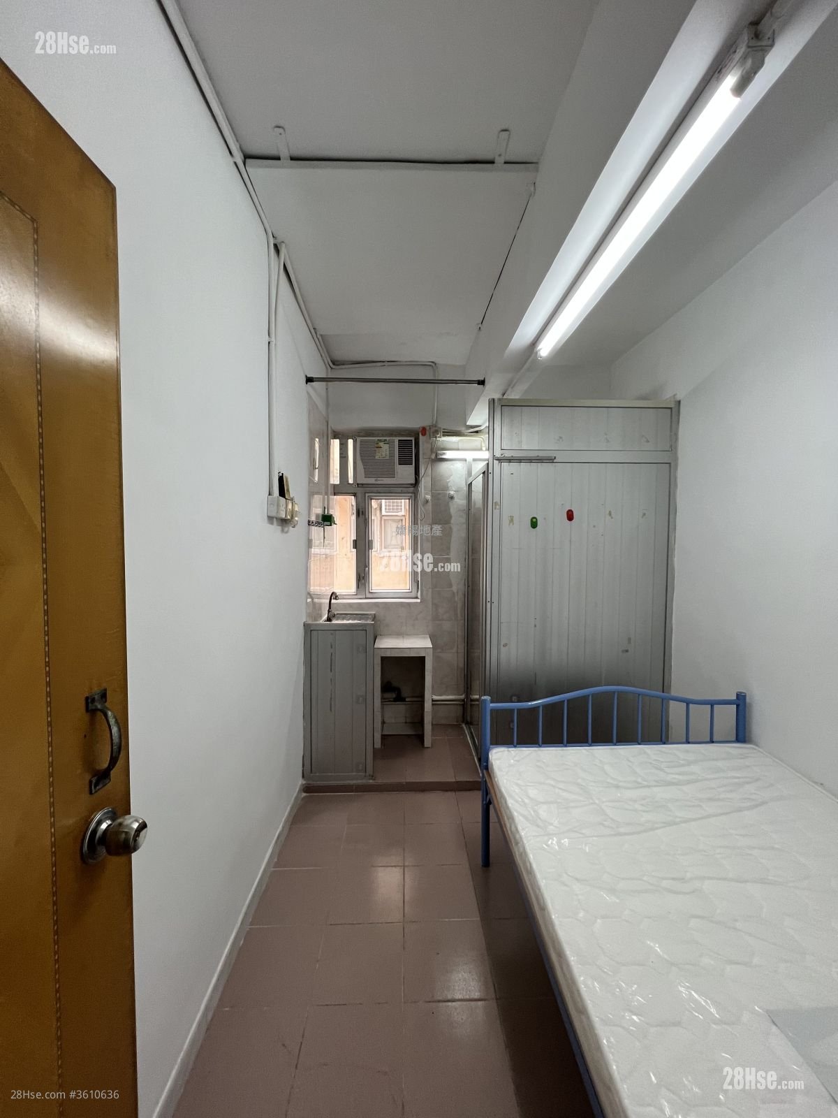 Yin Hing Building Rental Studio , 1 Bathroom 100 ft² ( 9.3 m² )