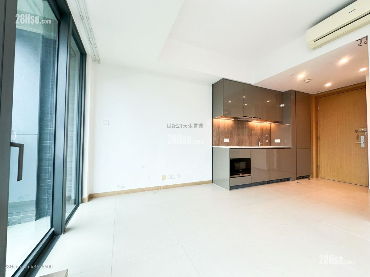 The Bloomsway Sell Studio , 1 Bathroom 308 ft² ( 28.6 m² ) The Bloomsway Sell Studio , 1 Bathroom 308 ft² ( 28.6 m² )