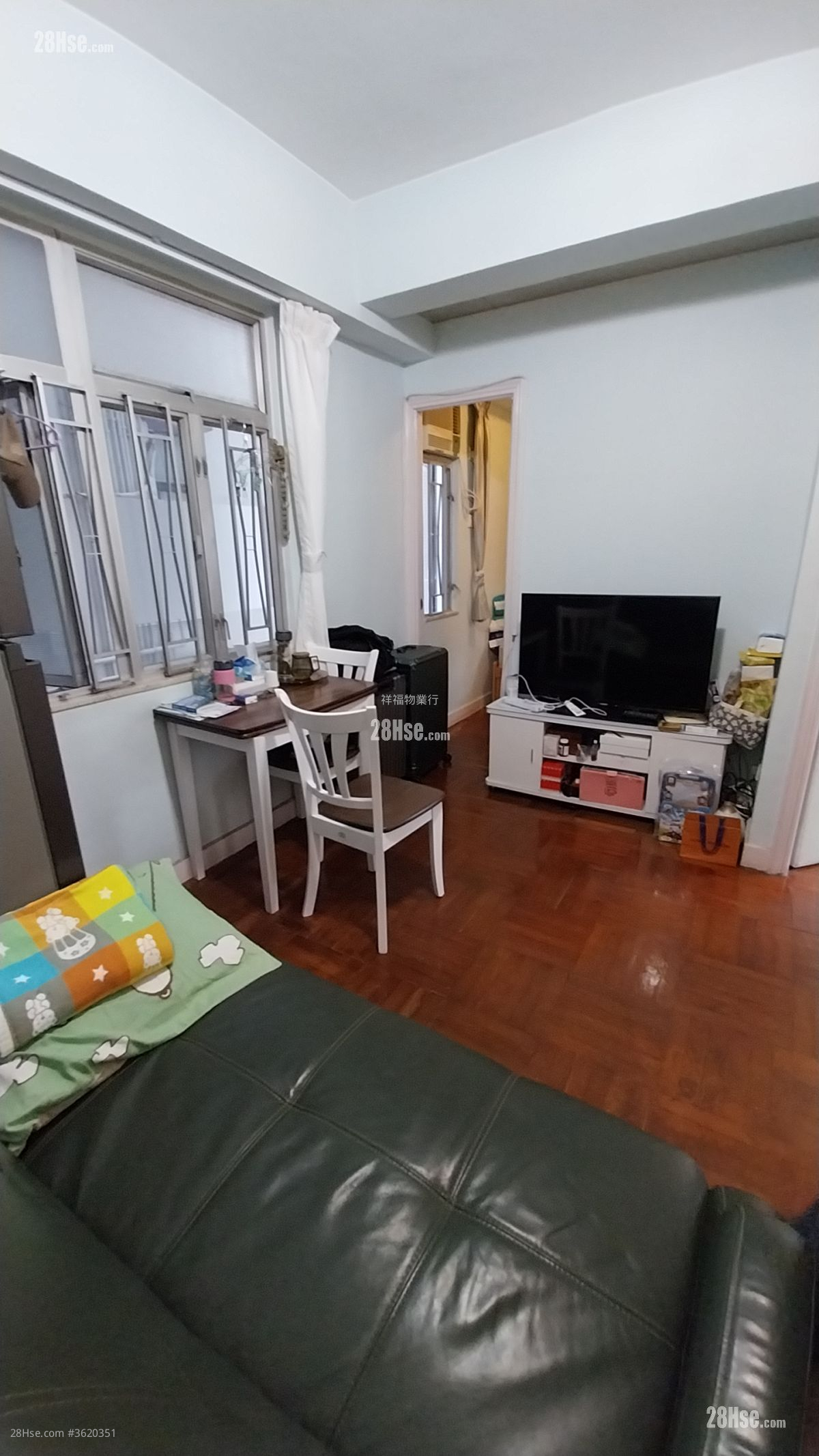 Shaukiwan Centre Rental 2 Bedrooms , 1 Bathroom 321 ft² ( 29.8 m² )