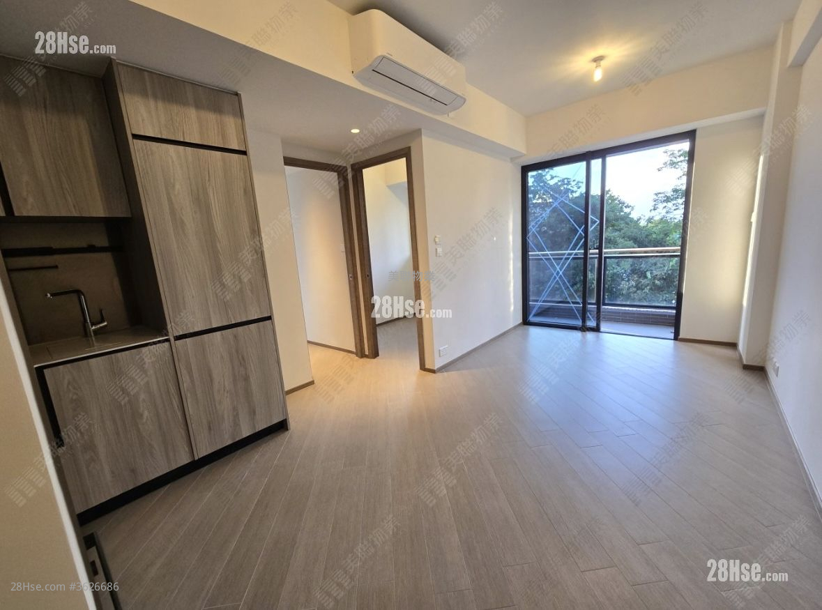 High Park Sell 2 Bedrooms , 1 Bathroom 446 ft² ( 41.4 m² )