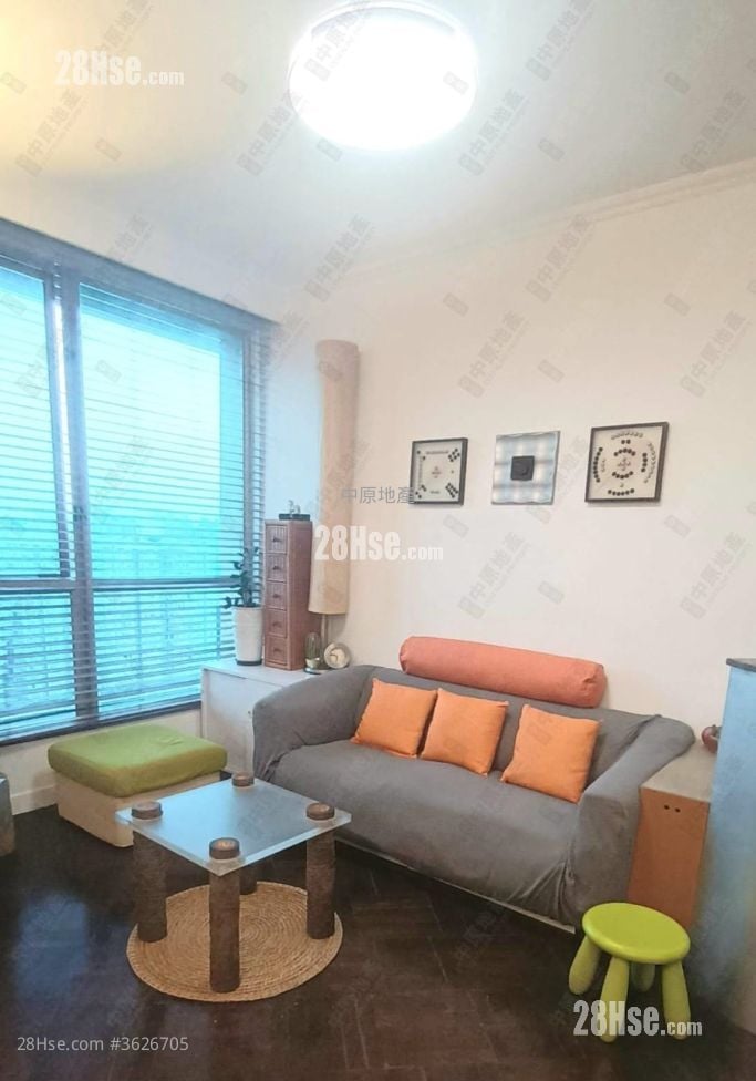 Avon Park Sell 2 Bedrooms 441 ft² ( 41.0 m² )