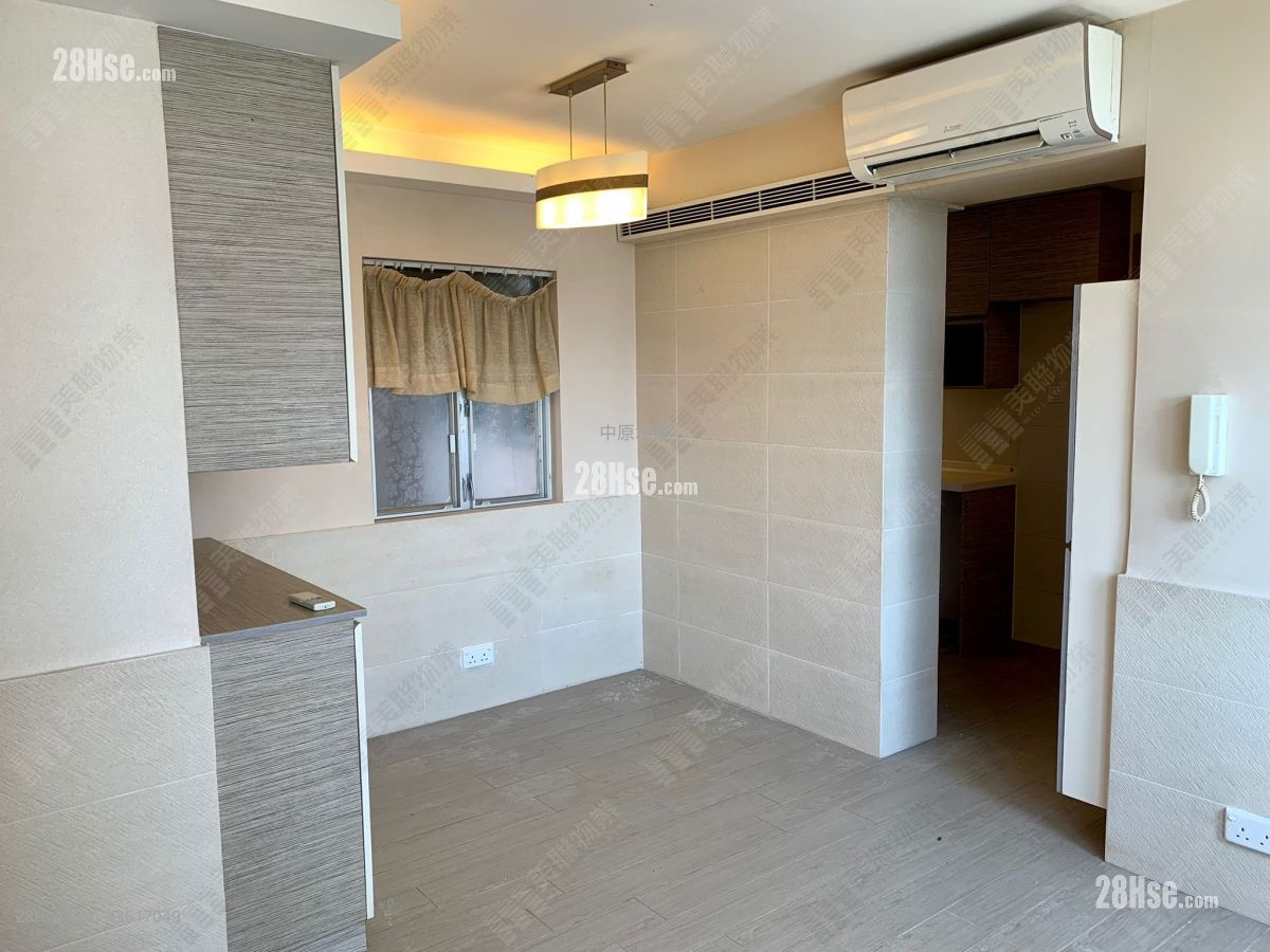 嘉悦半岛 售盘 2 房 , 1 浴室 434 平方尺 ( 40.3 平方米 )