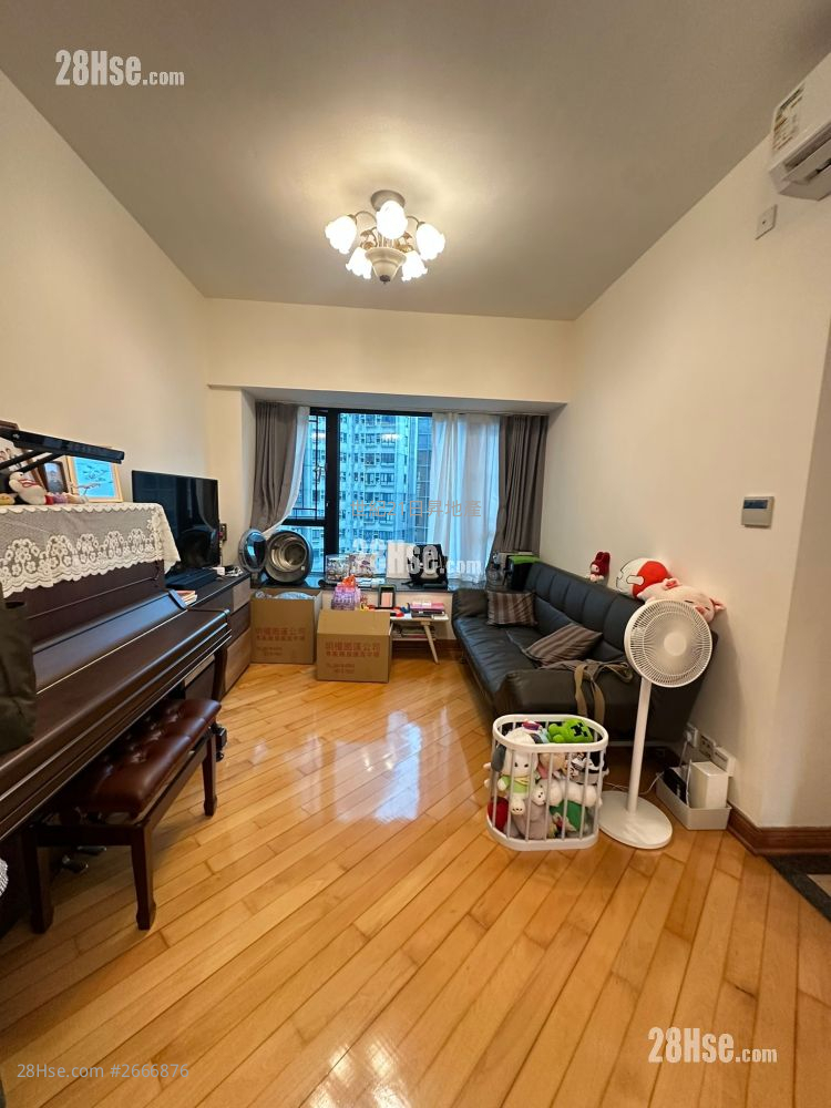 Le Sommet Sell 2 Bedrooms , 1 Bathroom 580 ft² ( 53.9 m² )