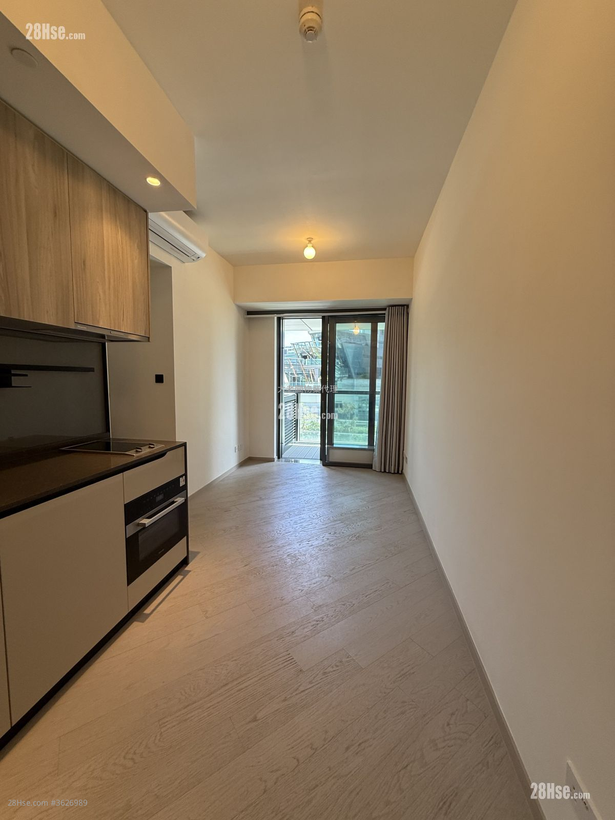 Twin Victoria Sell 2 Bedrooms , 1 Bathroom 437 ft² ( 40.6 m² )