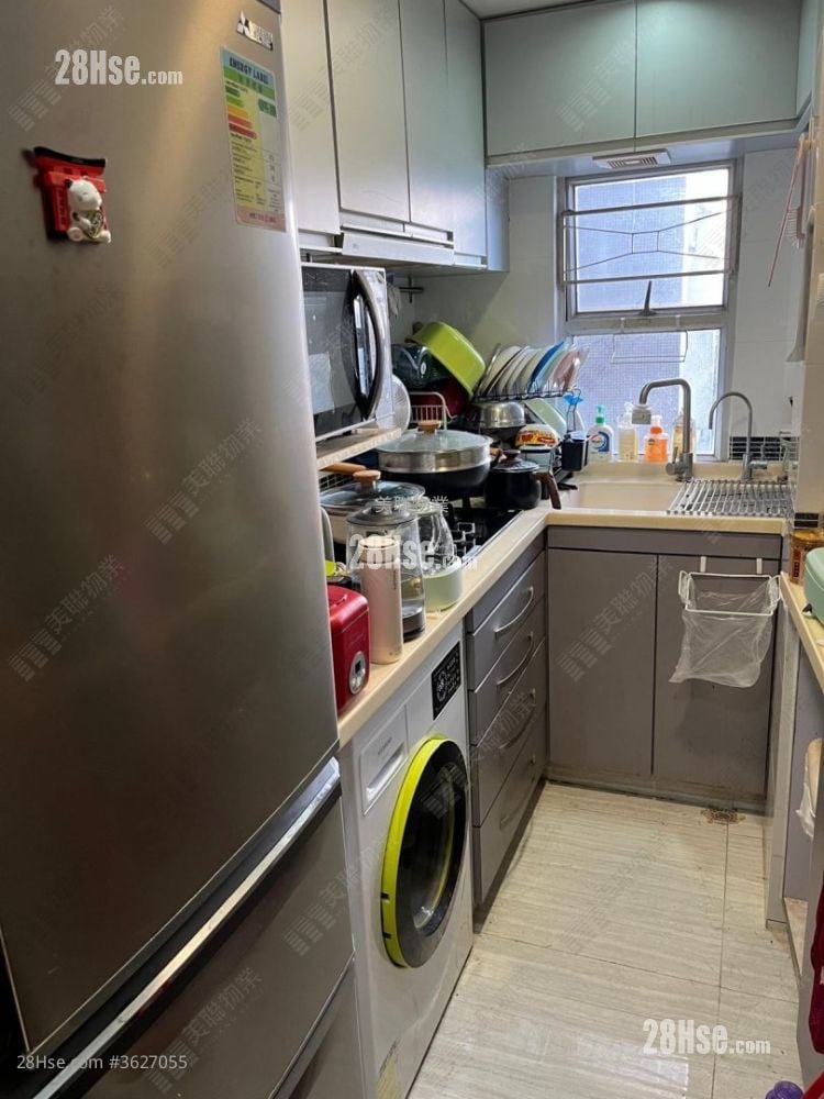 欣盛苑 售盘 3 房 554 平方尺 ( 51.5 平方米 )