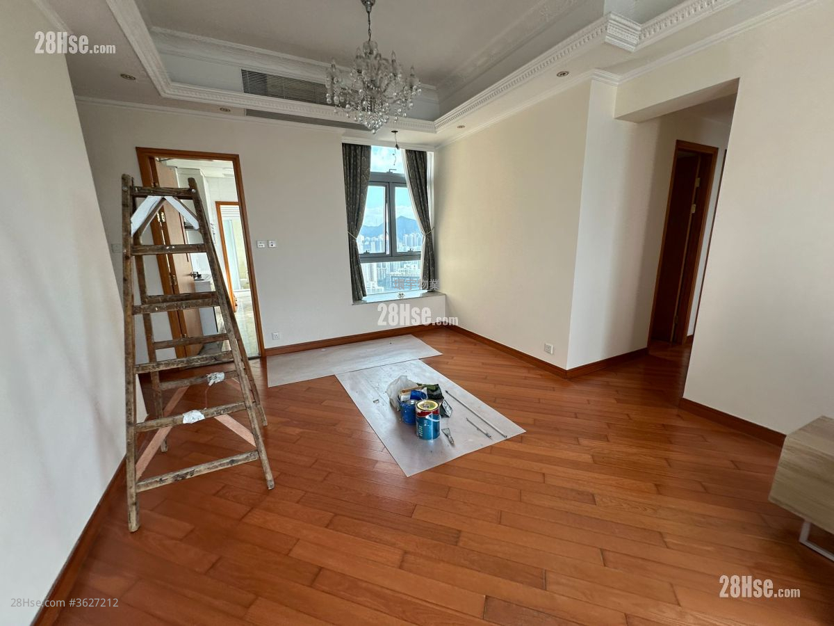 御凯 租盘 4 房 , 3 浴室 998 平方尺 ( 92.7 平方米 )