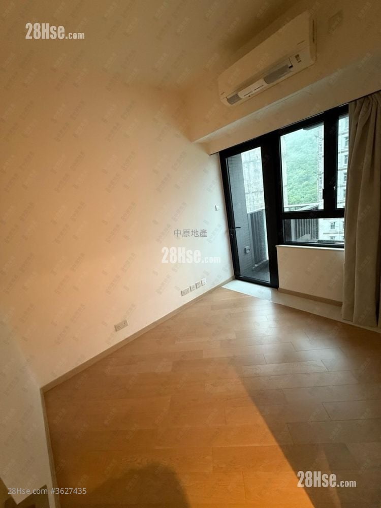 Mount Regency Rental 2 Bedrooms , 1 Bathroom 379 ft² ( 35.2 m² )