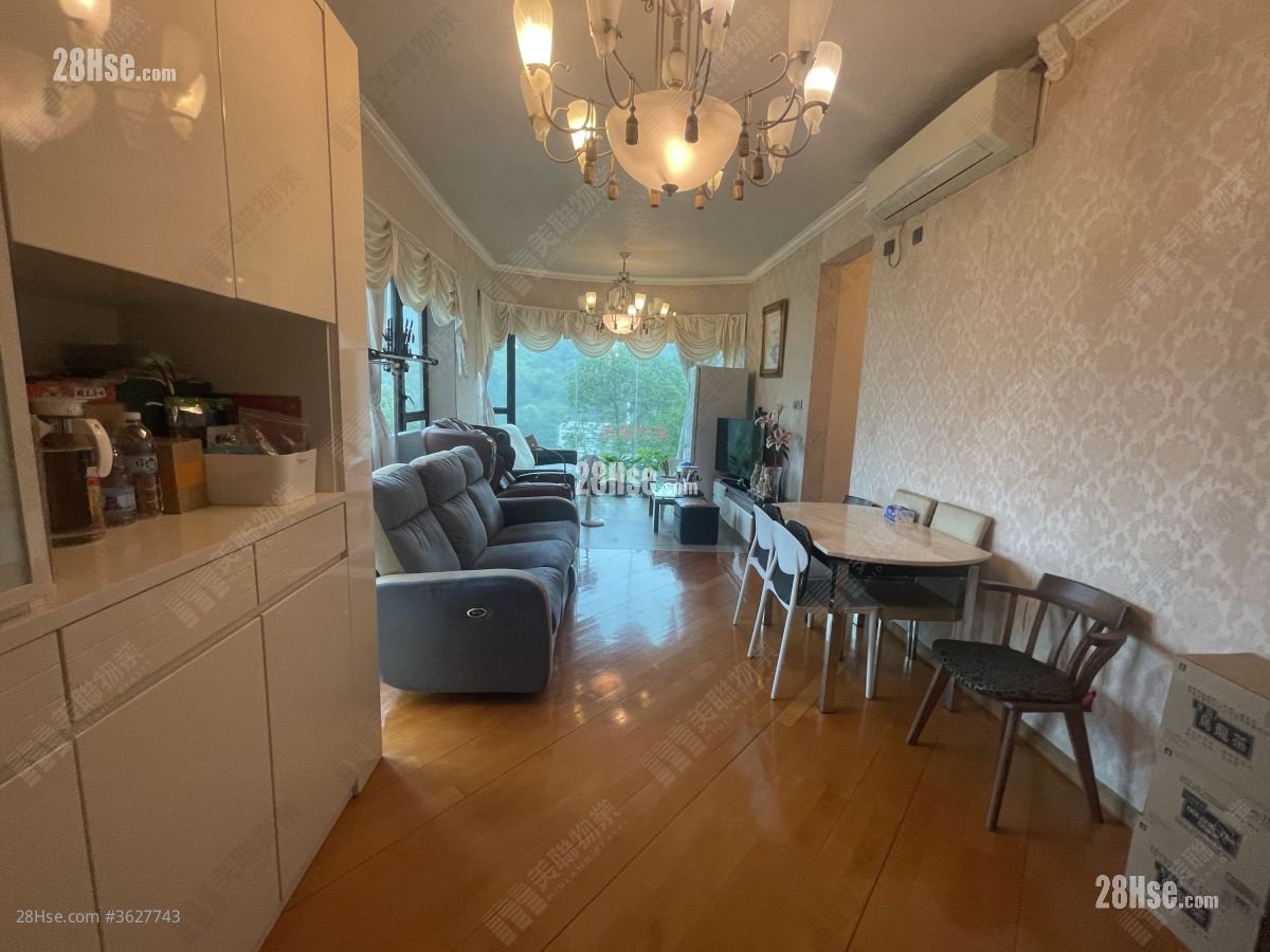 豪峰岭 售盘 4 房 946 平方尺 ( 87.9 平方米 )