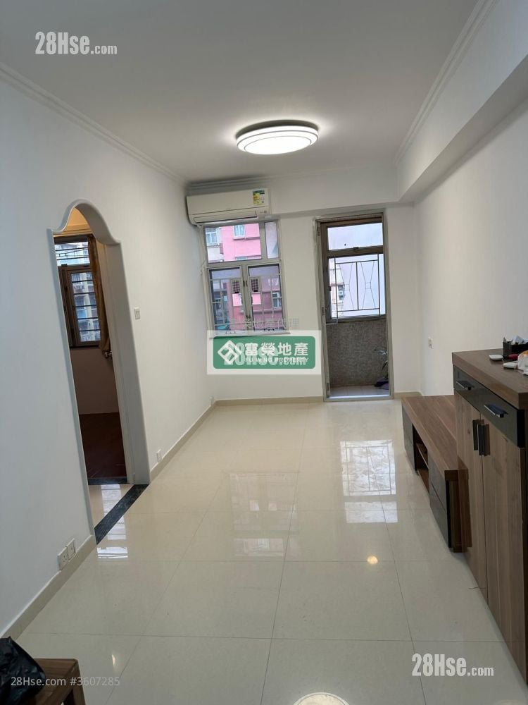 恒发大厦 租盘 3 房 , 1 浴室 561 平方尺 ( 52.1 平方米 )