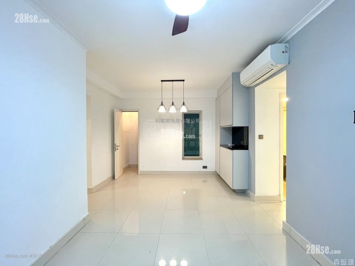 领都 售盘 3 房 , 2 浴室 733 平方尺 ( 68.1 平方米 )