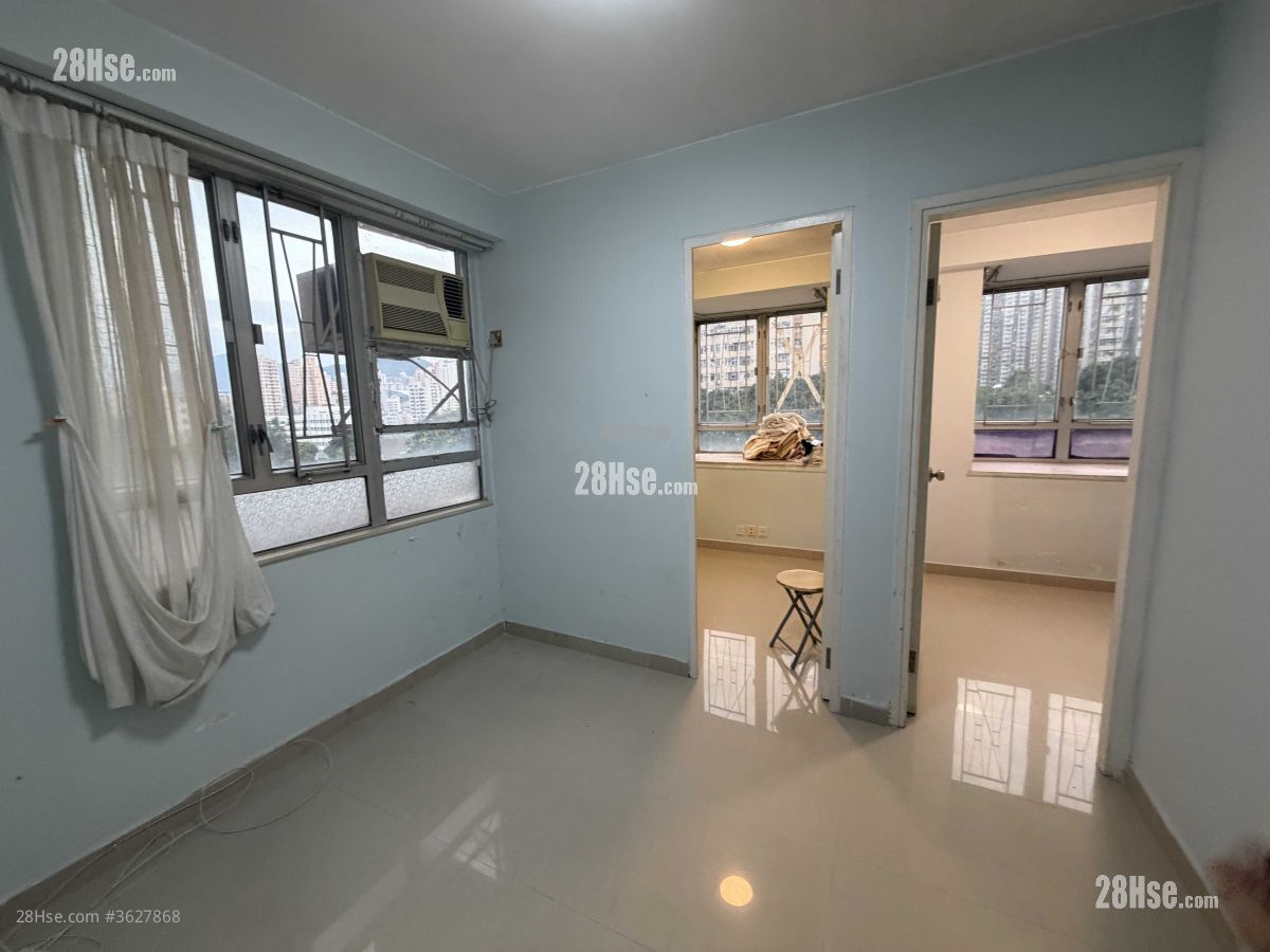 Greenery Plaza Sell 2 Bedrooms , 1 Bathroom 294 ft² ( 27.3 m² )