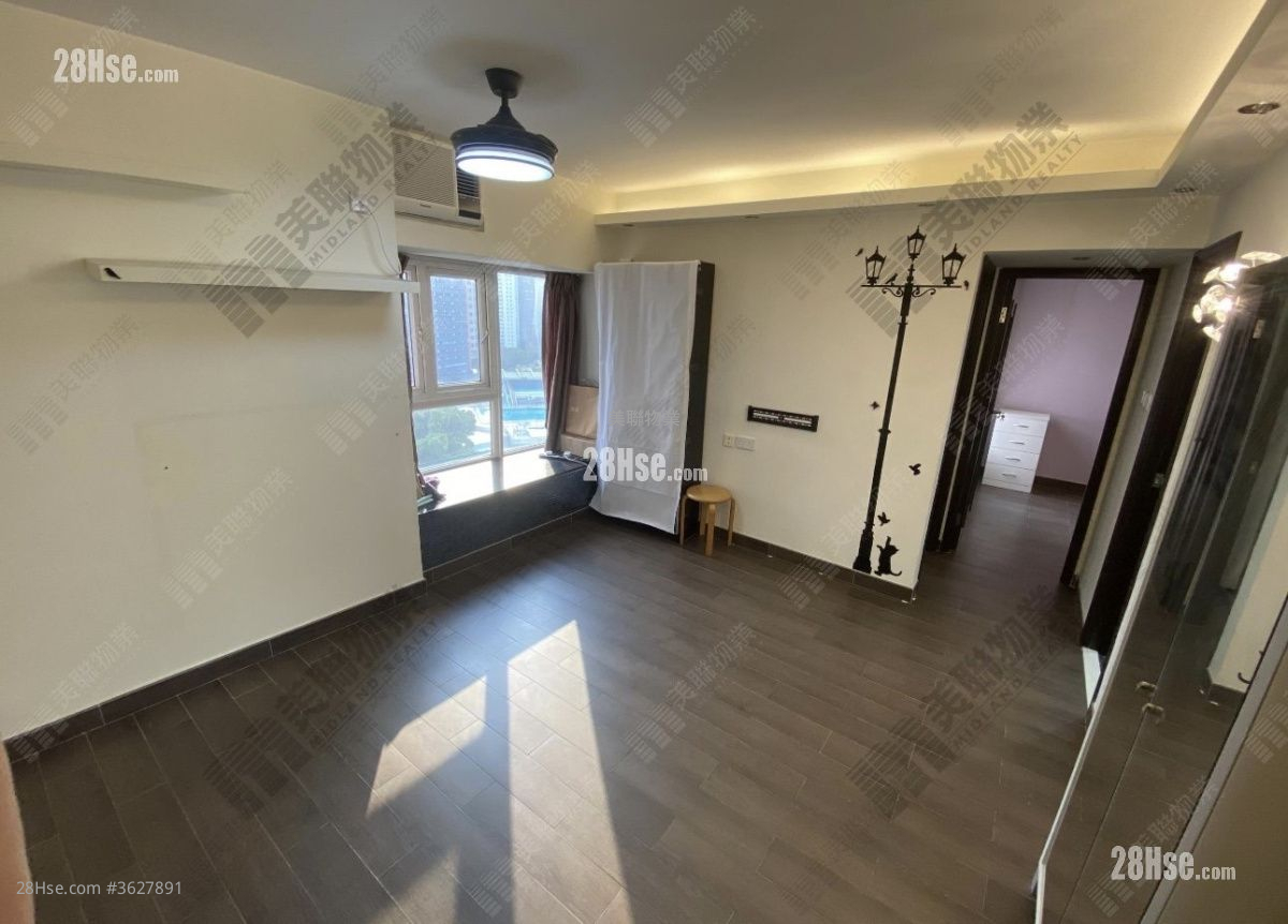 Hibiscus Park Sell 2 Bedrooms , 1 Bathroom 424 ft² ( 39.4 m² )