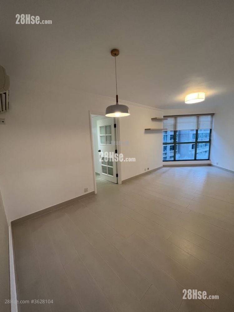 高云台 租盘 3 房 , 2 浴室 776 平方尺 ( 72.1 平方米 )