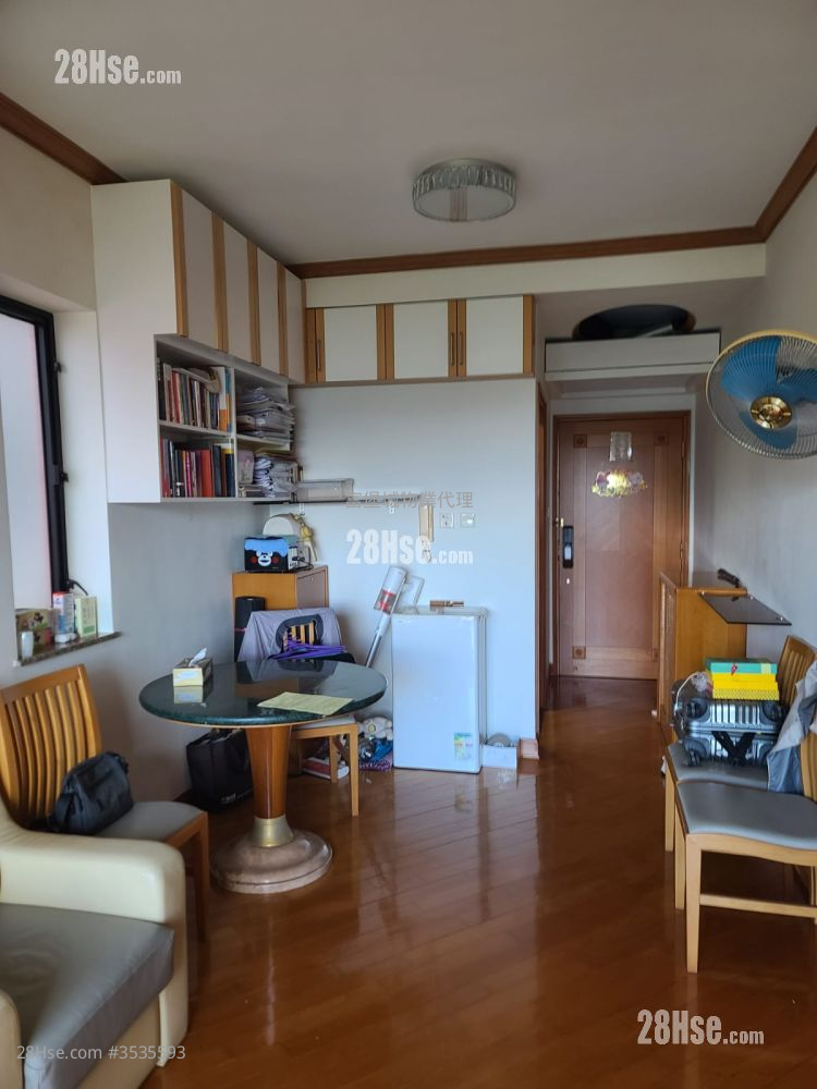 Castello Rental 2 Bedrooms , 1 Bathroom 580 ft² ( 53.9 m² )