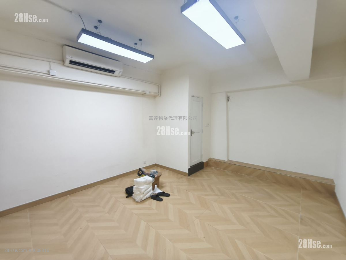 天顺工业大厦 租盘 230 平方尺 ( 21.4 平方米 )