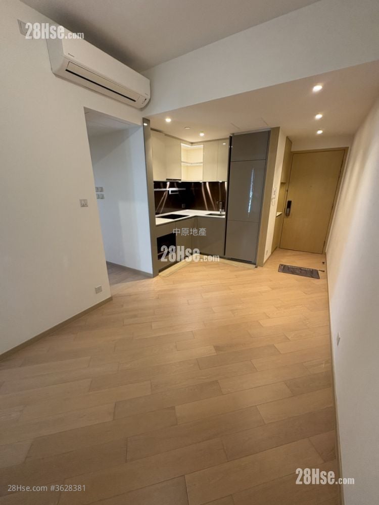 Mount Regency Sell 2 Bedrooms , 1 Bathroom 386 ft² ( 35.9 m² )