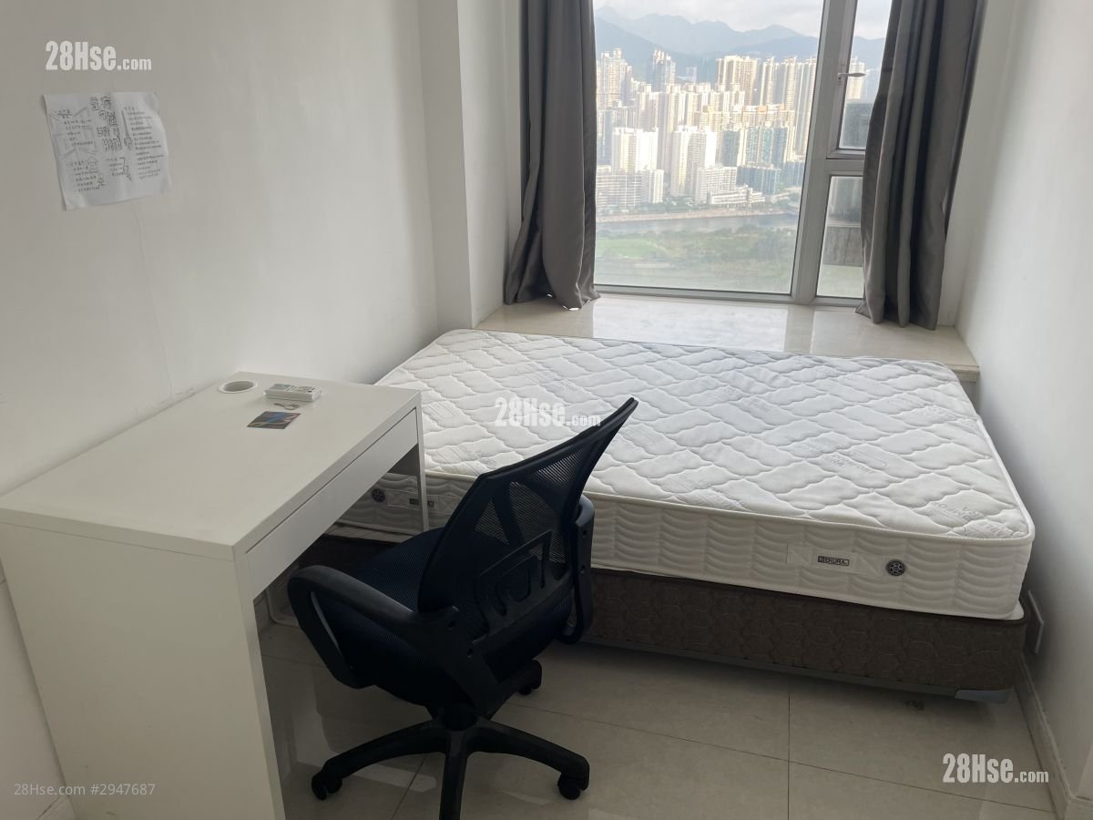 Hemera Rental 5+ Bedrooms , 2 Bathrooms 691 ft² ( 64.2 m² )