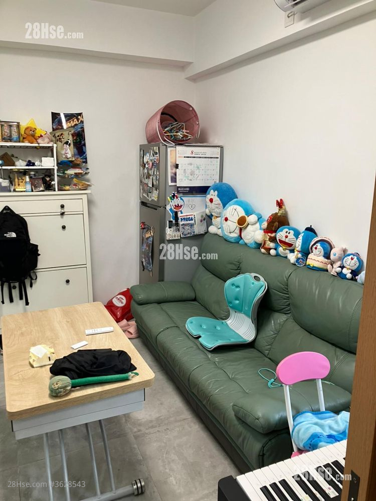 富好大楼 售盘 282 平方尺 ( 26.2 平方米 )