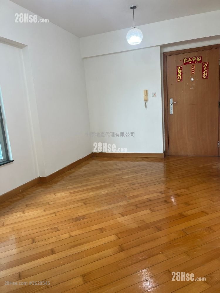 Yoho Town Sell 2 Bedrooms 393 ft² ( 36.5 m² )