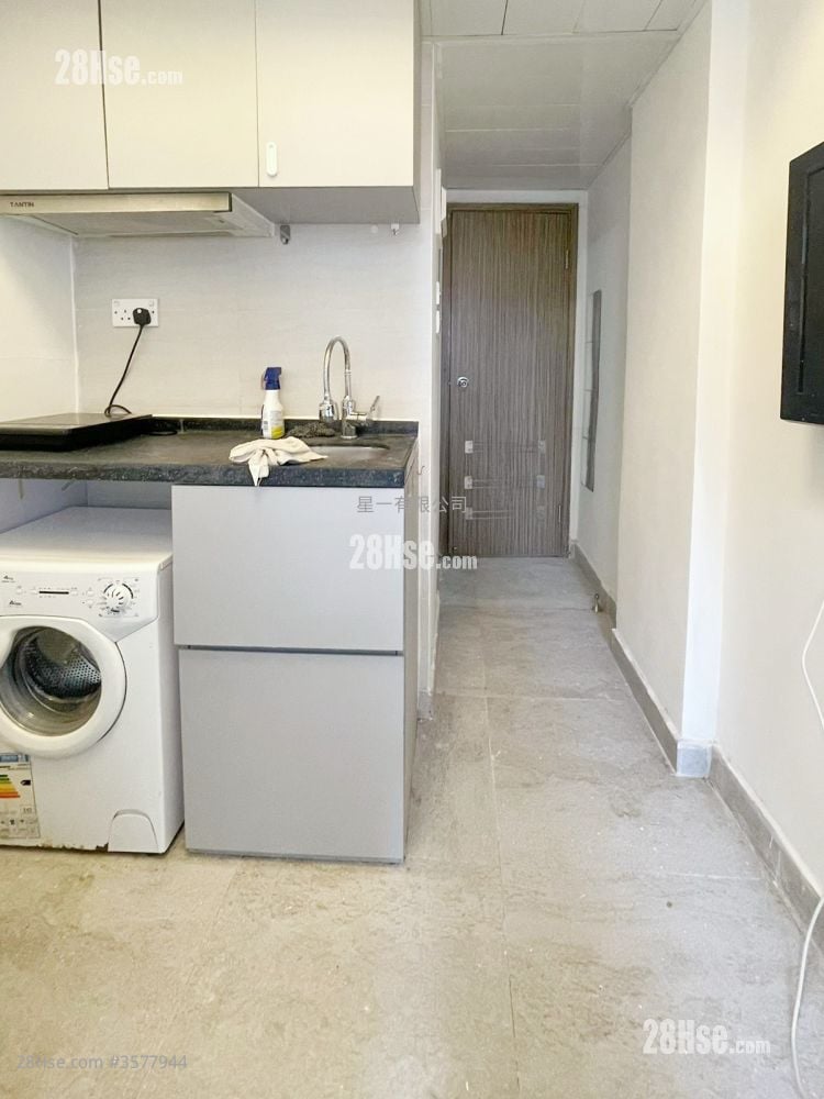 Tung Fat Building Rental 1 Bedroom , 1 Bathroom 160 ft² ( 14.9 m² )