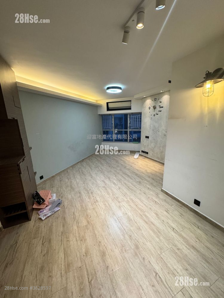 黄埔花园 租盘 2 房 466 平方尺 ( 43.3 平方米 )