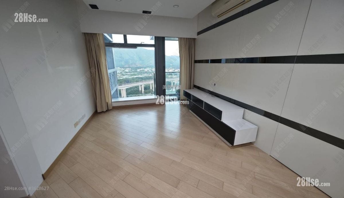 Riva Rental 4 Bedrooms , 3 Bathrooms 886 ft² ( 82.3 m² )