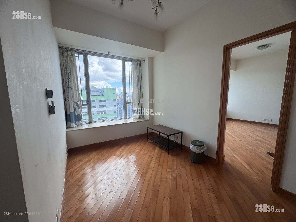Indihome Rental 1 Bedroom , 1 Bathroom 420 ft² ( 39.0 m² )