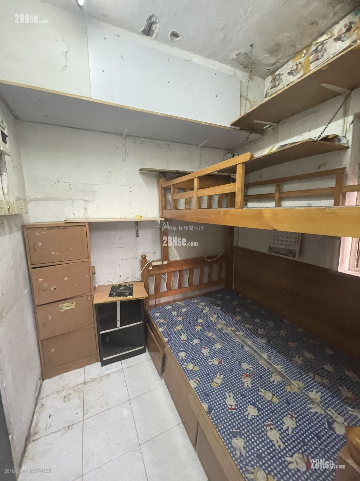 青山道363号 租盘 开放式间隔 , 1 浴室 90 平方尺 ( 8.4 平方米 )