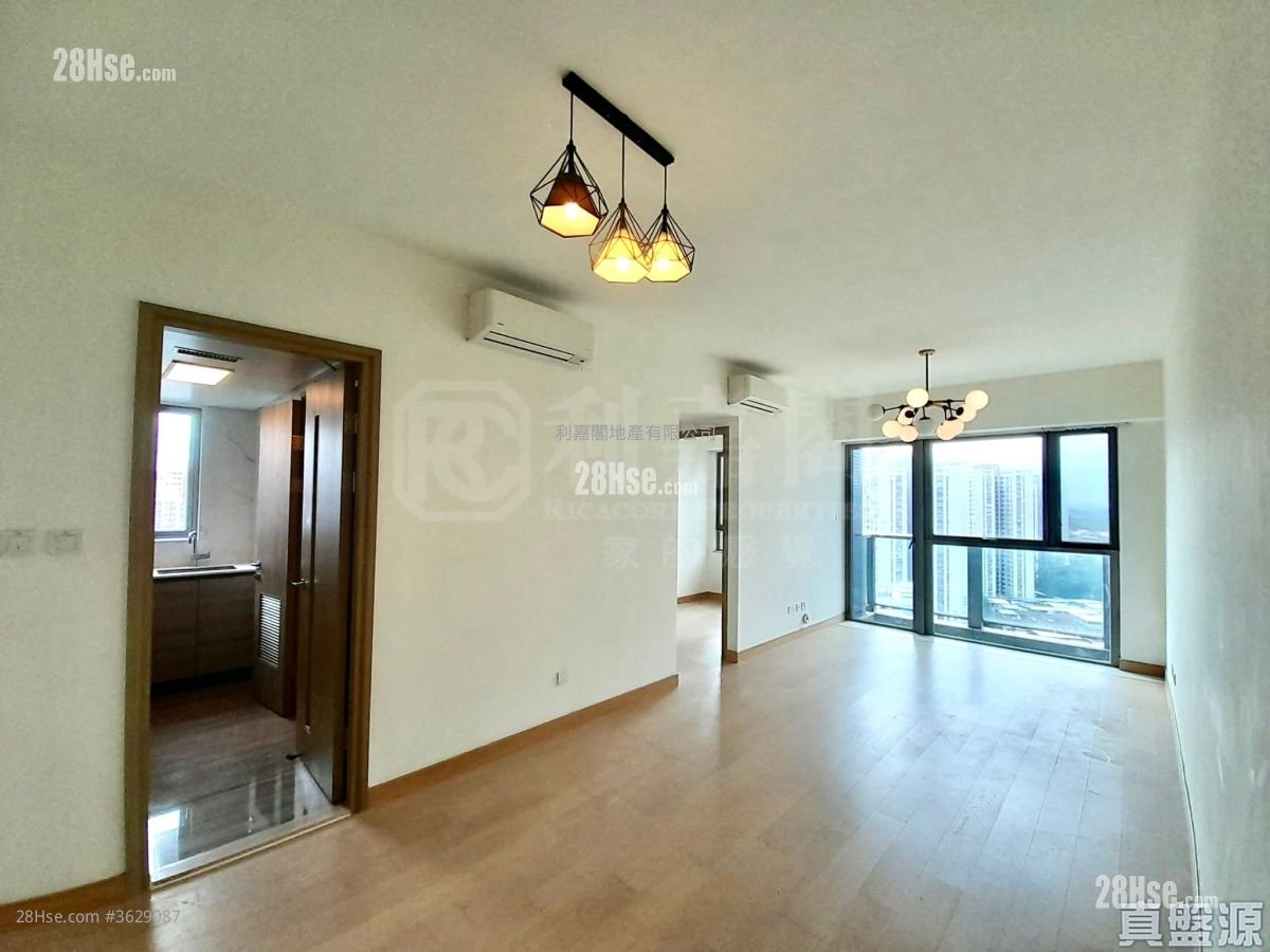 The Spectra Rental 4 Bedrooms , 2 Bathrooms 888 ft² ( 82.5 m² )