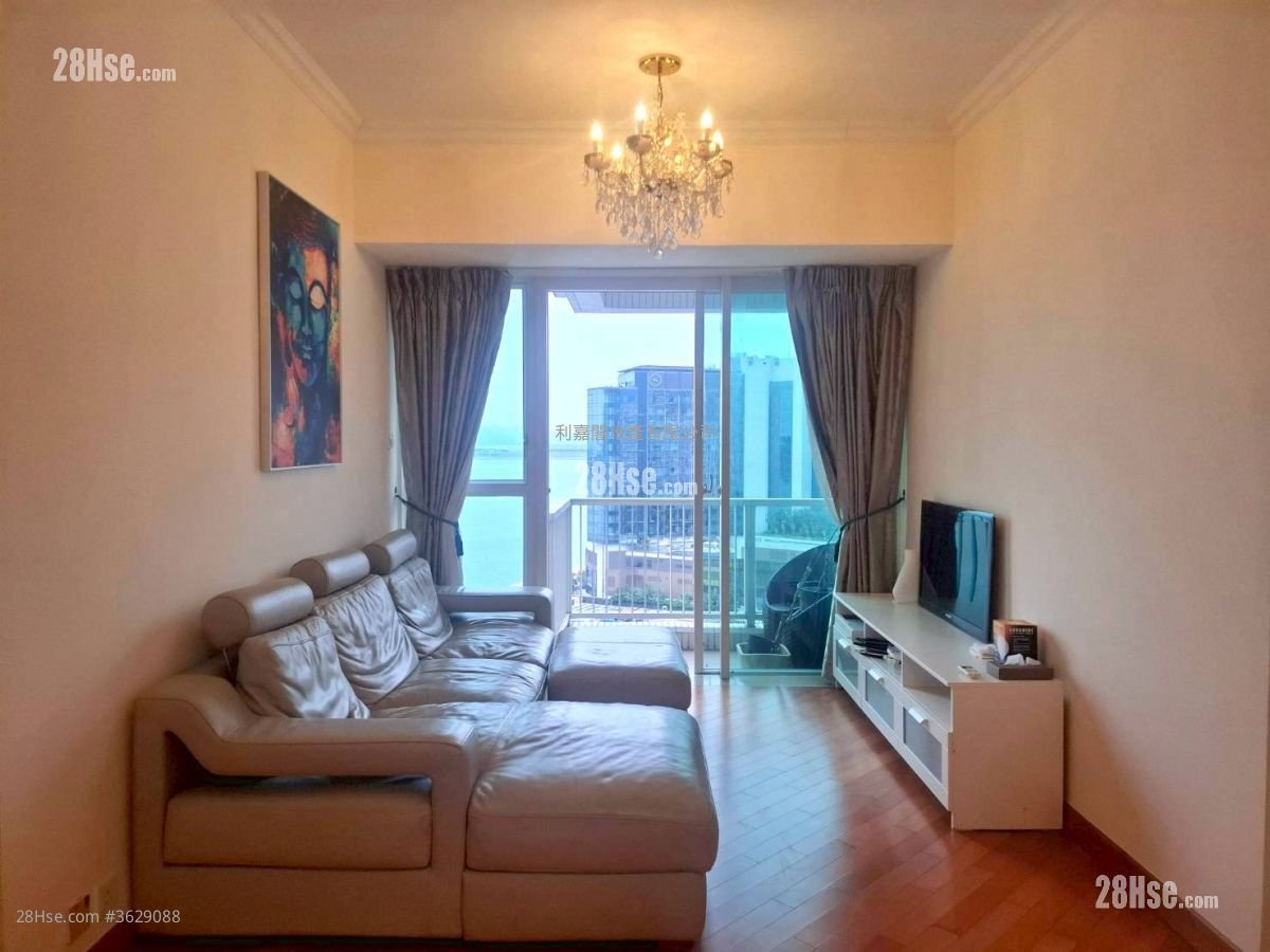 水蓝天岸 租盘 3 房 749 平方尺 ( 69.6 平方米 )