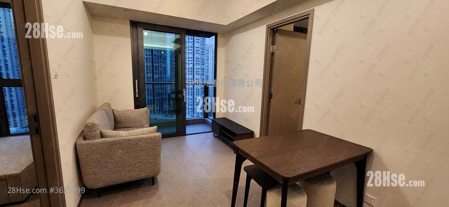 Yoho West Rental 2 Bedrooms , 1 Bathroom 415 ft² ( 38.6 m² )