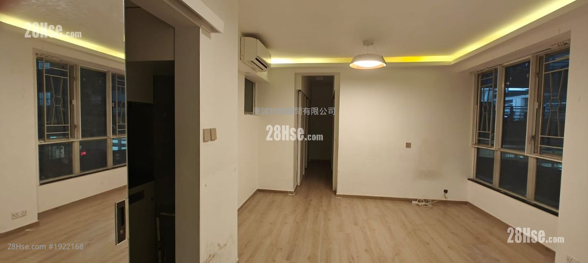 Bauhinia Garden Sell 3 Bedrooms , 1 Bathroom 590 ft² ( 54.8 m² )