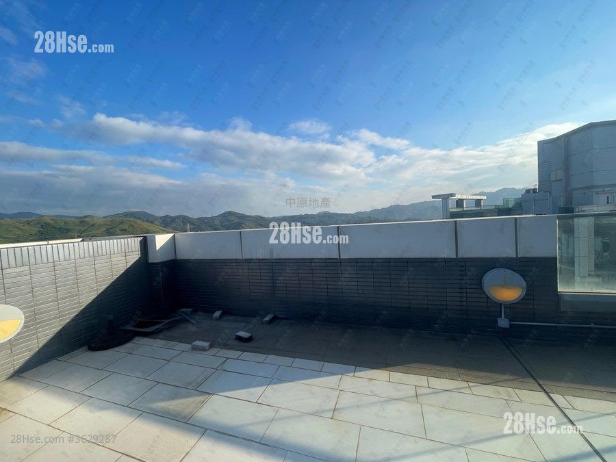 The Reach Sell 4 Bedrooms , 3 Bathrooms 792 ft² ( 73.6 m² )