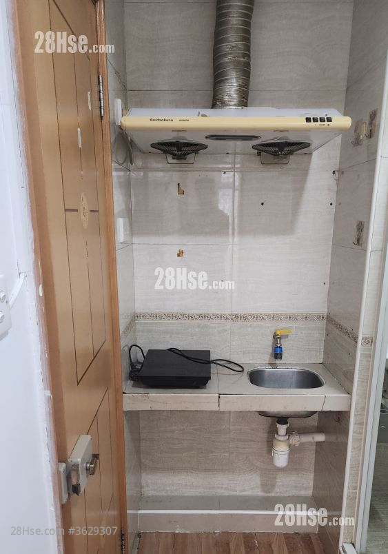 双喜大厦 租盘 180 平方尺 ( 16.7 平方米 )