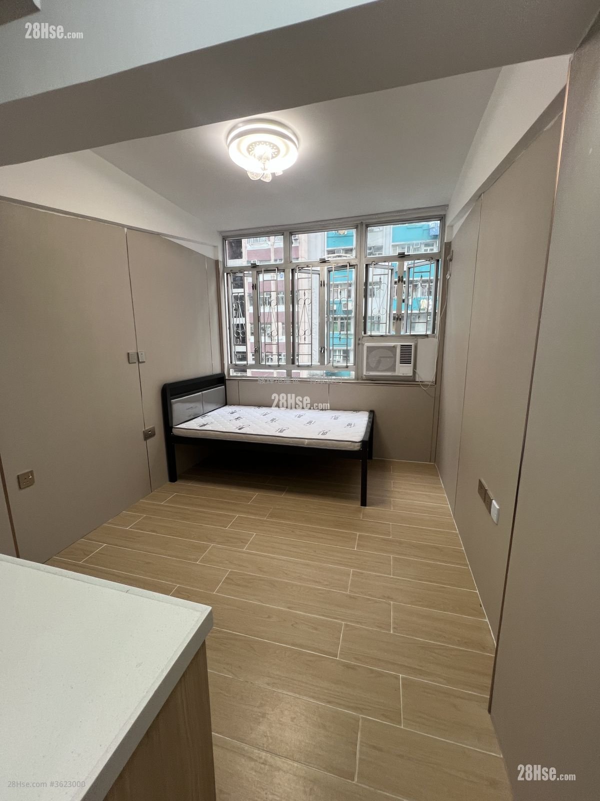 Majestic Apartments Rental Studio , 1 Bathroom 160 ft² ( 14.9 m² )