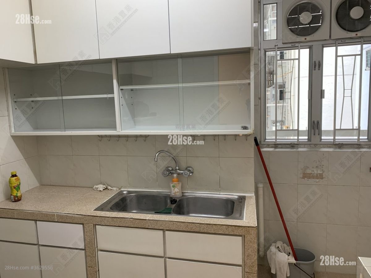 Taikoo Shing Rental 2 Bedrooms , 1 Bathroom 593 ft² ( 55.1 m² )