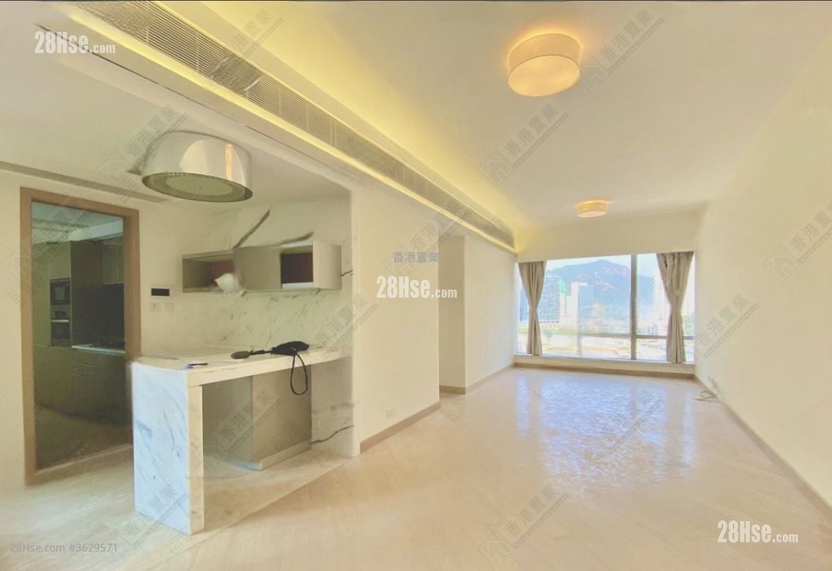 南湾 售盘 3 房 , 3 浴室 1,040 平方尺 ( 96.6 平方米 )