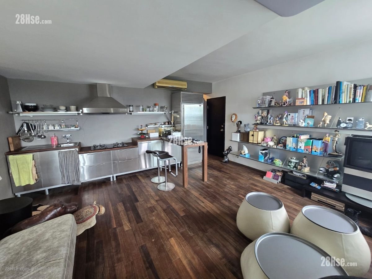 Scenery Garden Sell 2 Bedrooms , 1 Bathroom 408 ft² ( 37.9 m² )