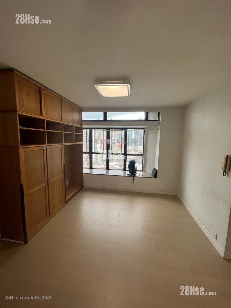 Prosperous Garden Rental 3 Bedrooms , 2 Bathrooms 606 ft² ( 56.3 m² )