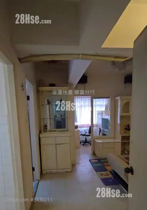 Kam Kwok Building Sell 2 Bedrooms , 1 Bathroom 367 ft² ( 34.1 m² )