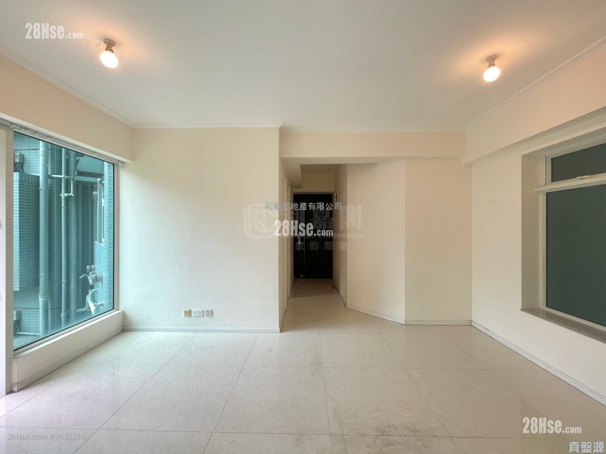 峻滢 售盘 3 房 , 2 浴室 694 平方尺 ( 64.5 平方米 )