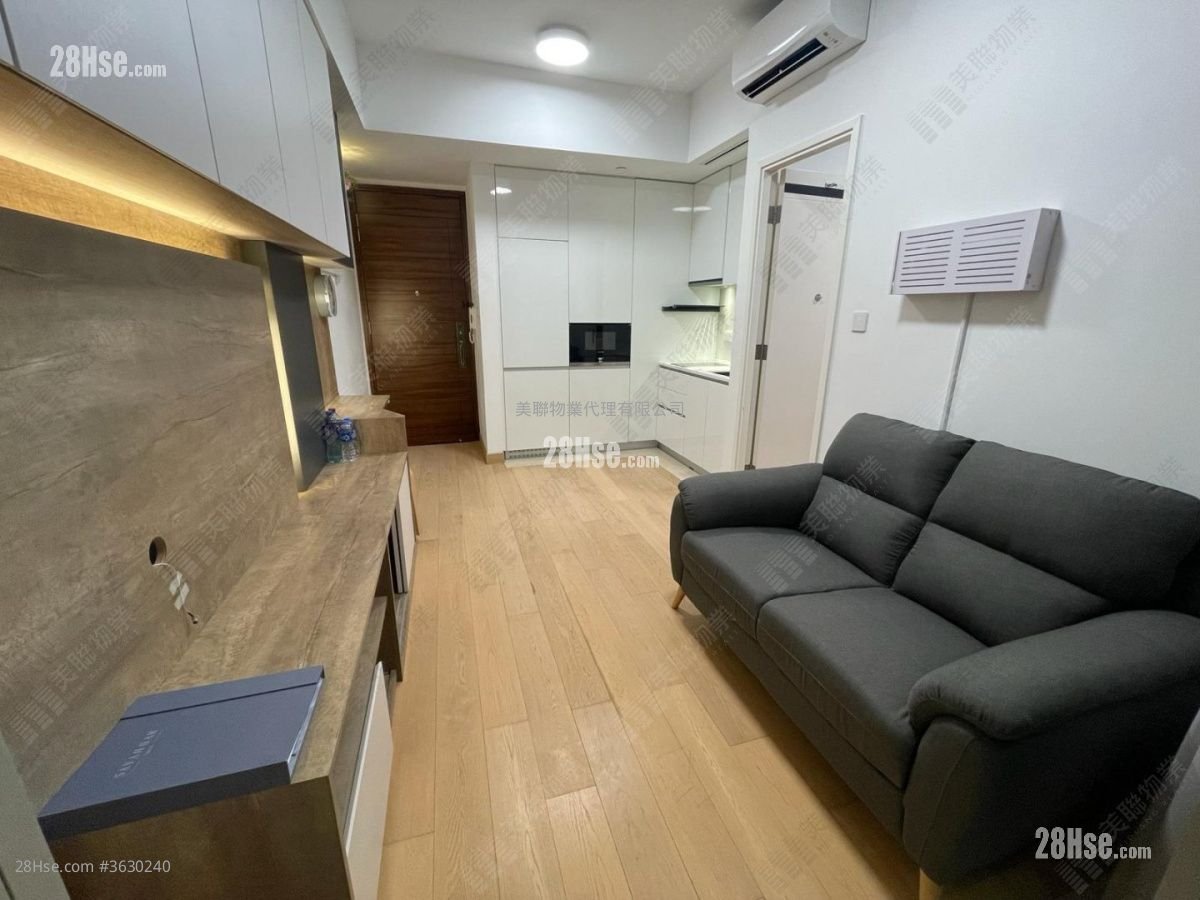 Savannah Sell 1 Bedroom 310 ft² ( 28.8 m² )