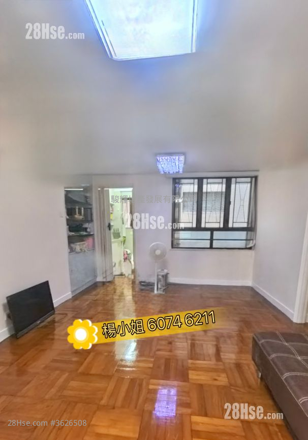 海信大厦 售盘 3 房 , 2 浴室 685 平方尺 ( 63.6 平方米 )